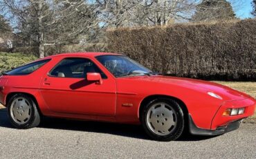 Porsche-928-1984-Coupe-9