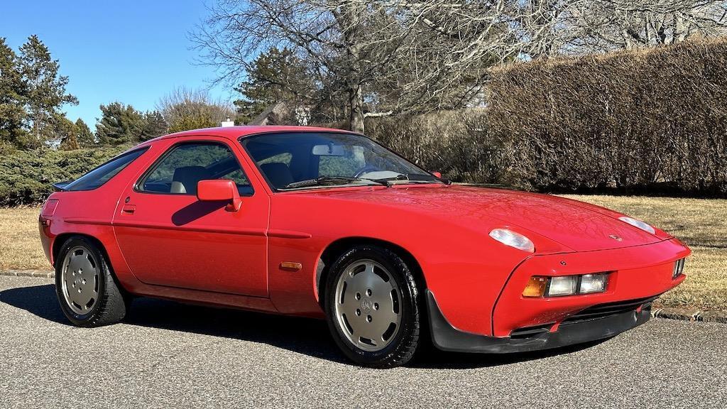 Porsche 928 1984 Coupe