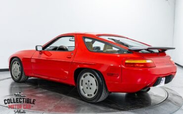 Porsche-928-1987-Hatchback-11