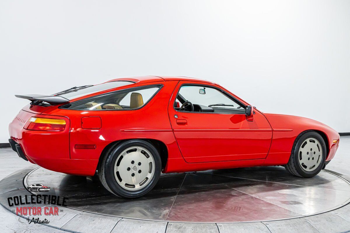 Porsche-928-1987-Hatchback-16