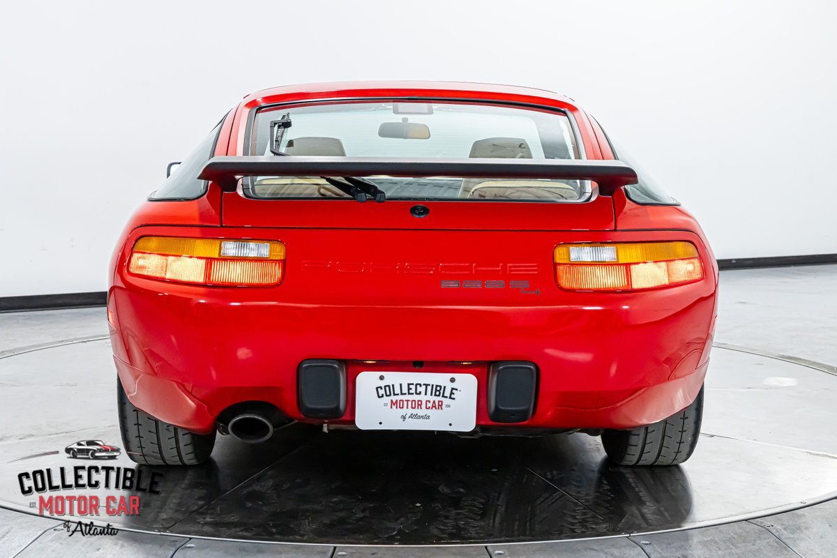 Porsche-928-1987-Hatchback-32