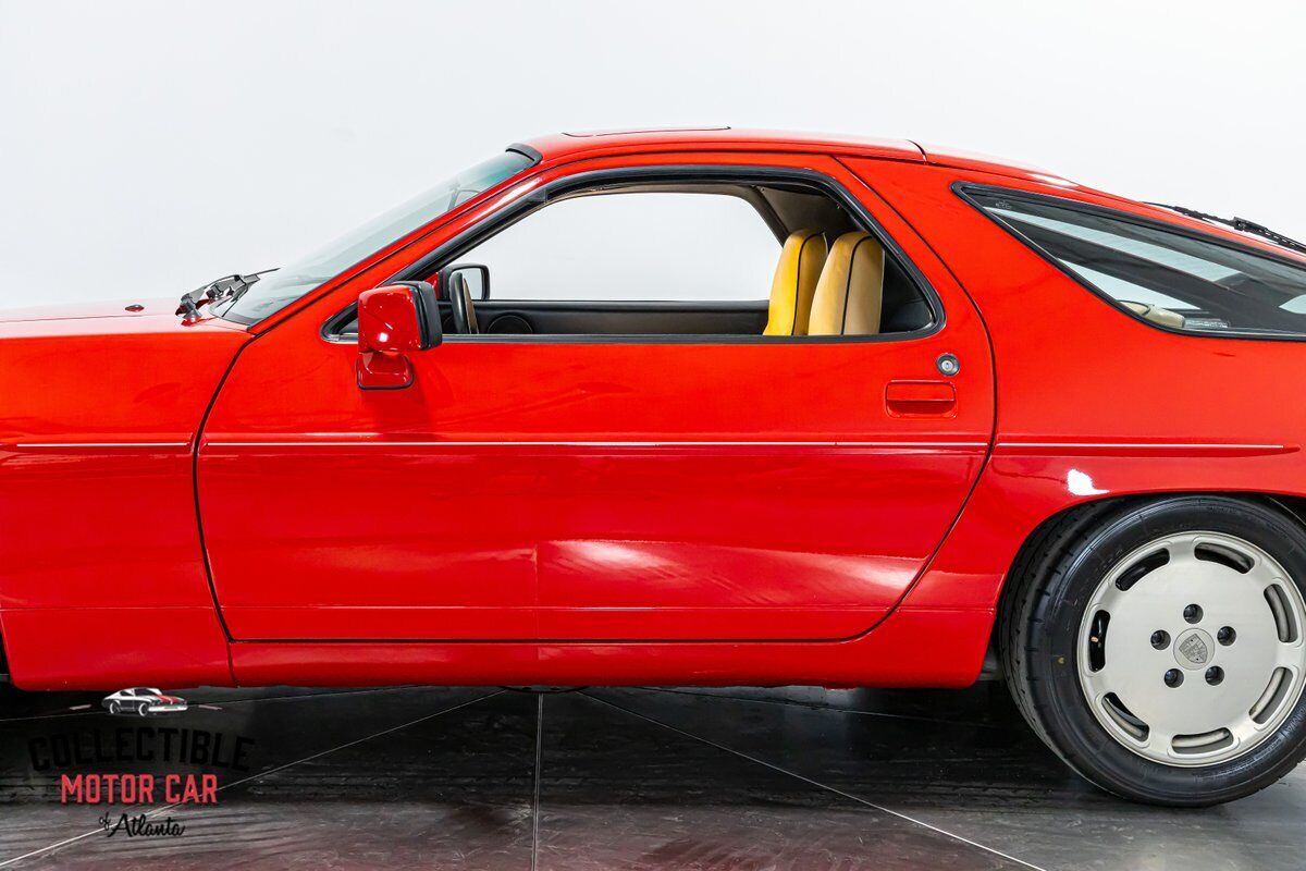 Porsche-928-1987-Hatchback-34