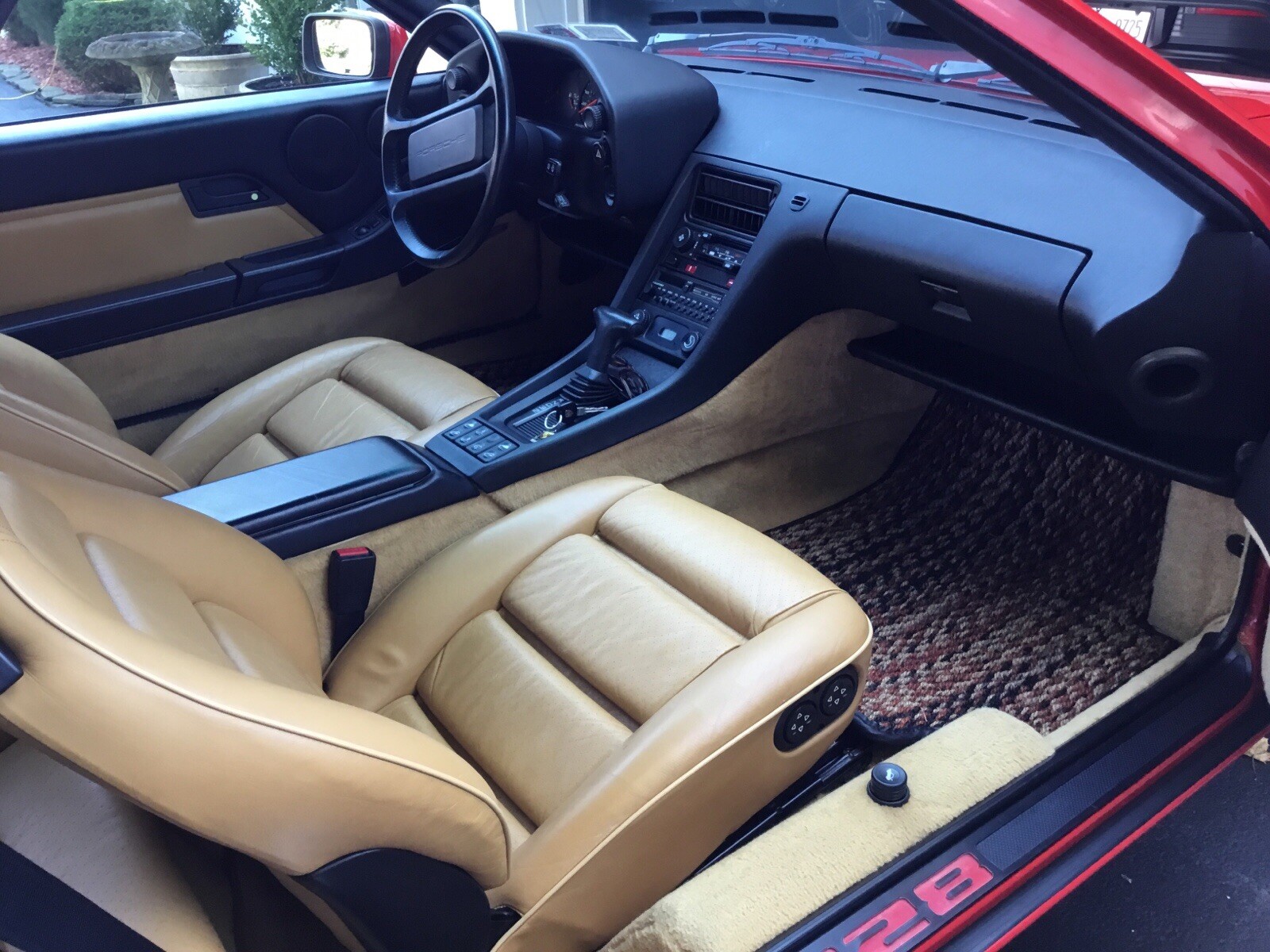 Porsche-928-1988-Coupe-14