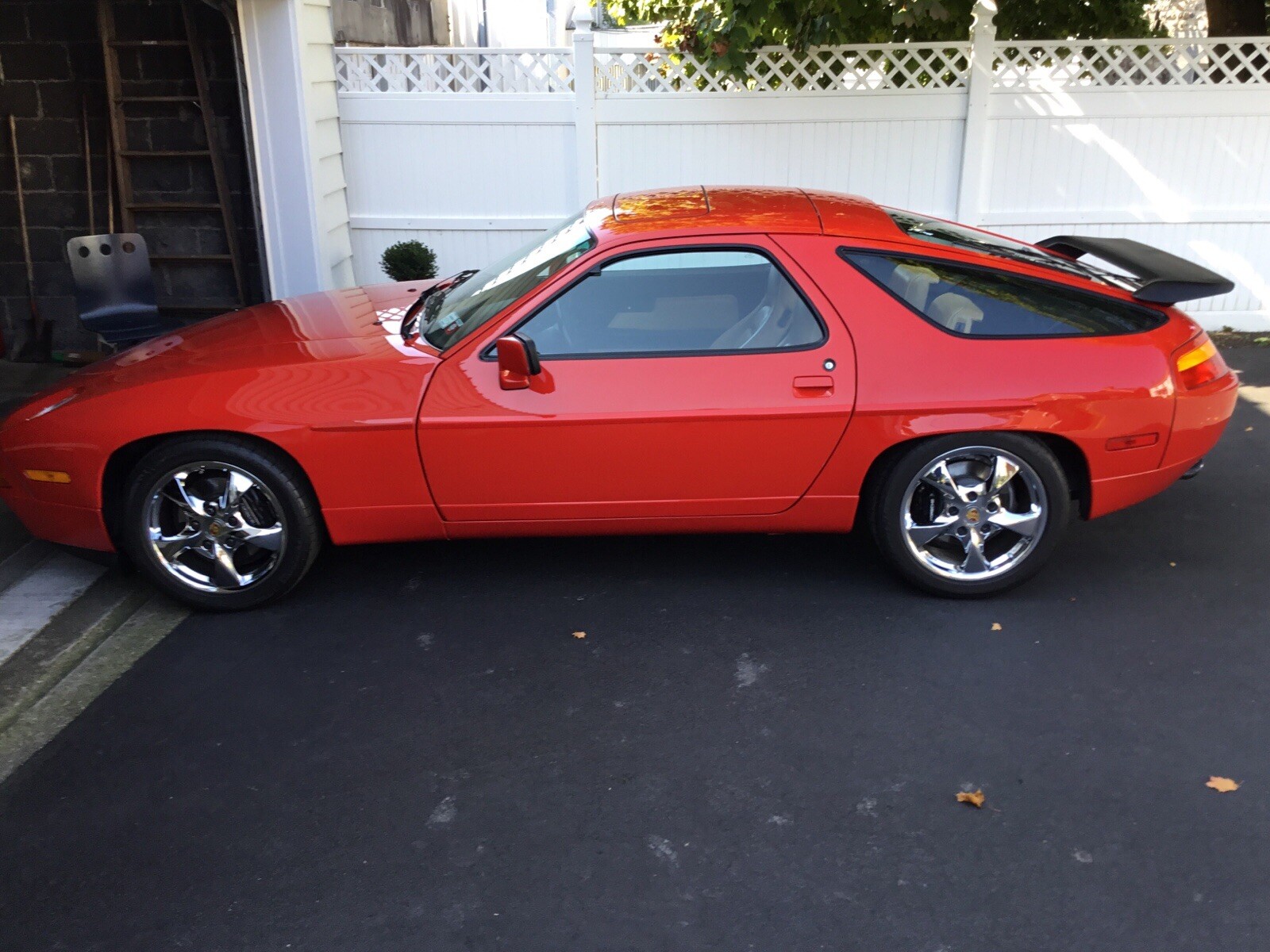 Porsche-928-1988-Coupe-18