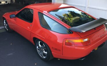 Porsche-928-1988-Coupe-19