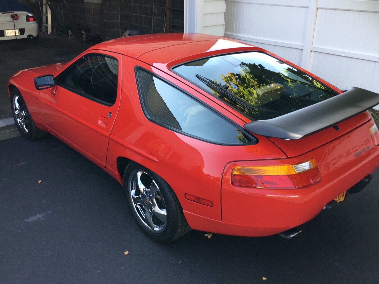 Porsche-928-1988-Coupe-19