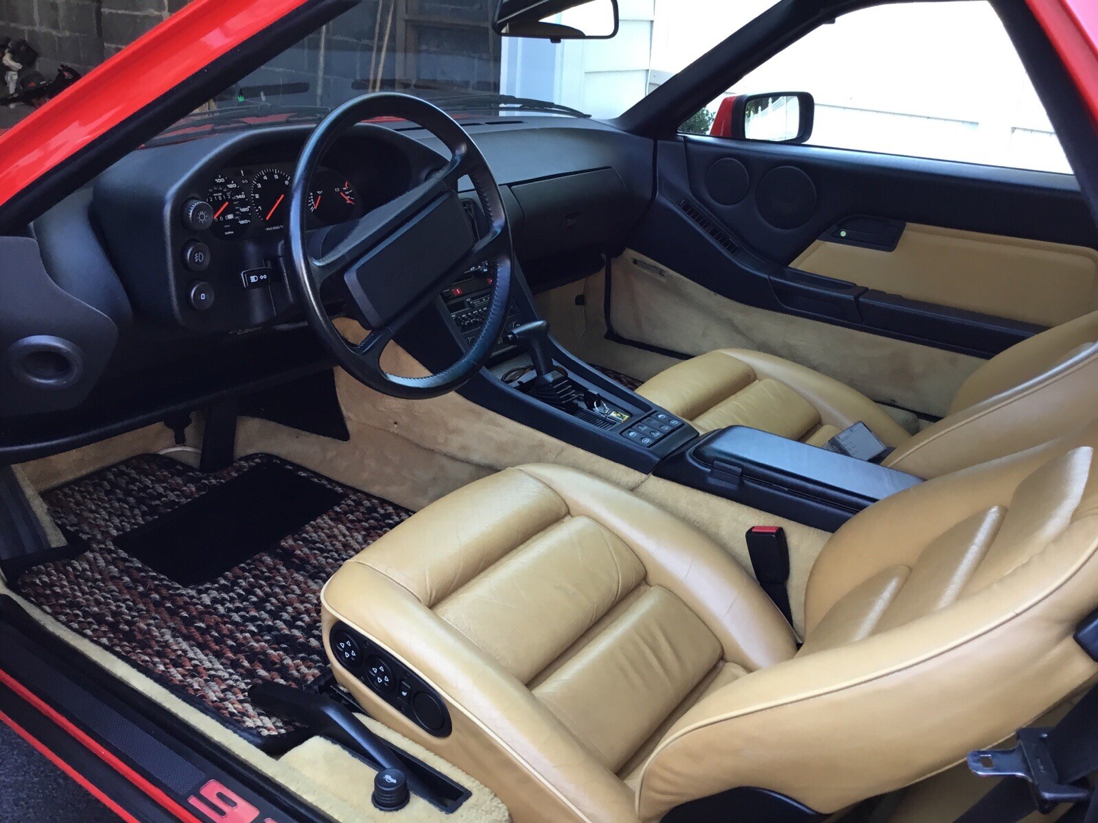 Porsche-928-1988-Coupe-20