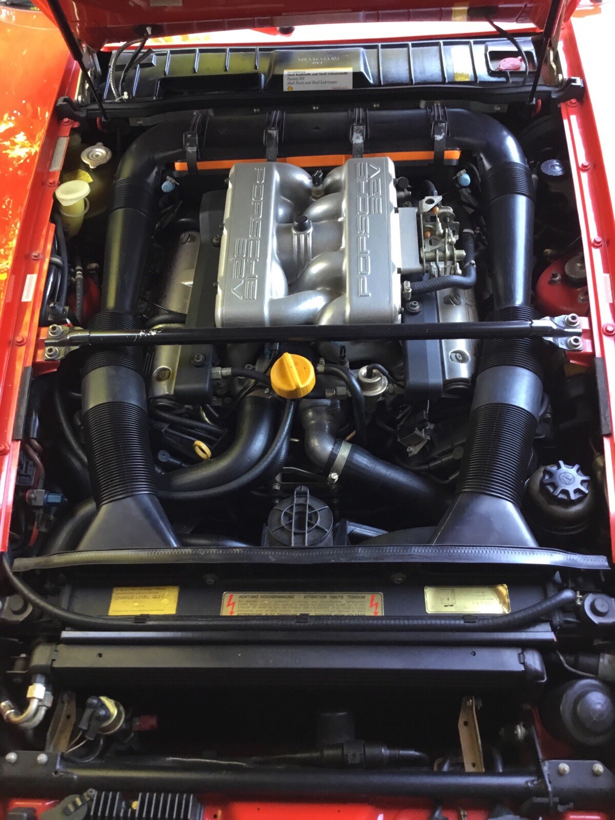 Porsche-928-1988-Coupe-8