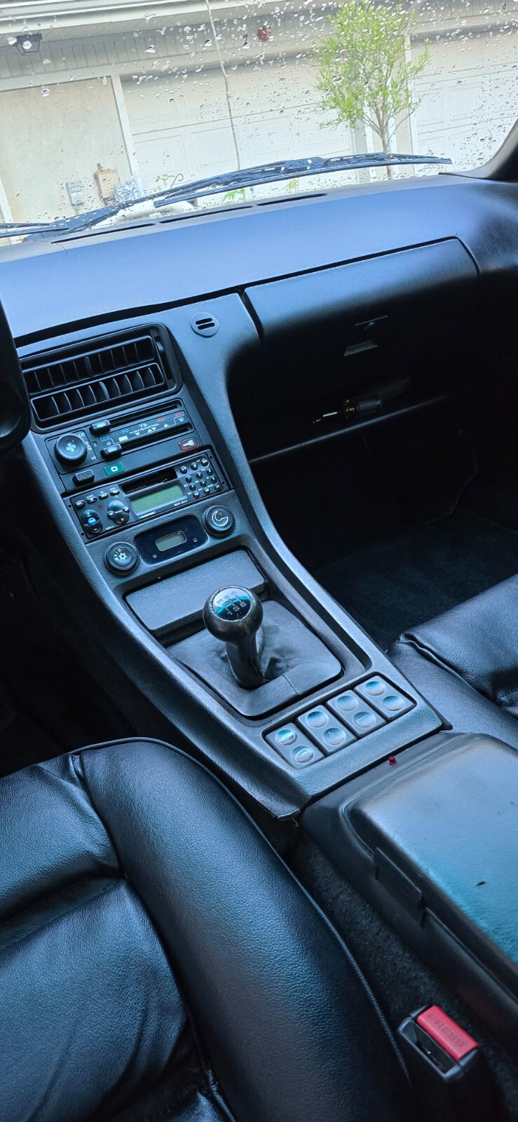 Porsche-928-1989-17