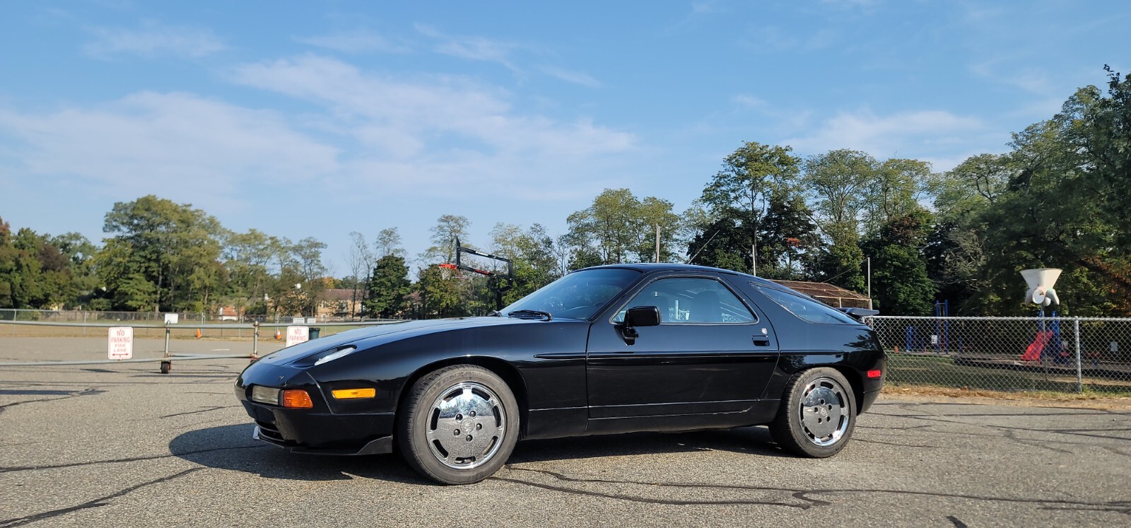 Porsche-928-1989-2