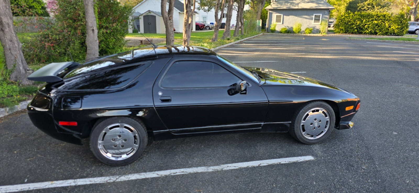Porsche-928-1989-8