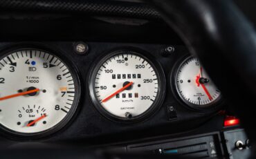 Porsche-930-1977-Coupe-23
