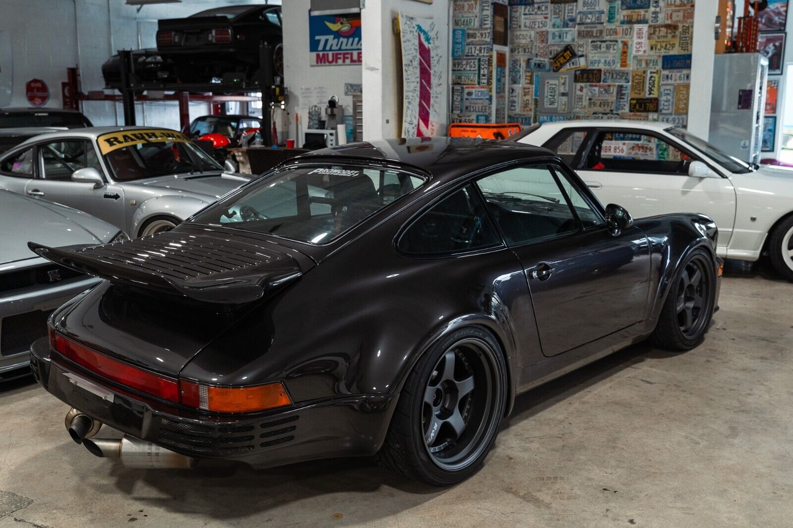Porsche-930-1977-Coupe-3
