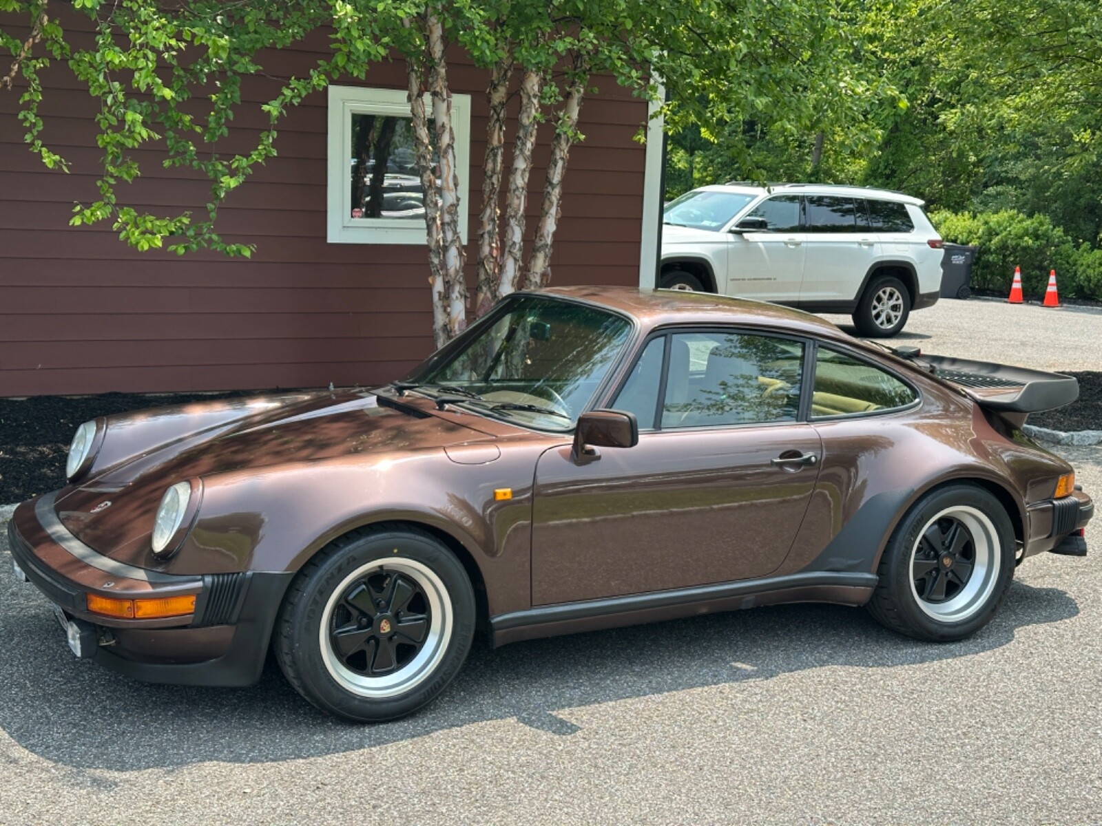 Porsche-930-1982-Coupe-1