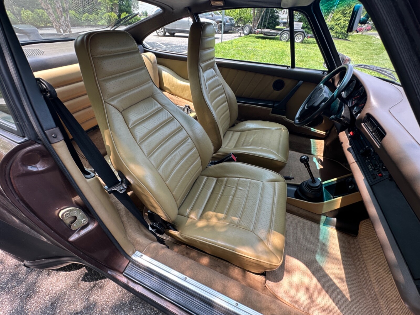 Porsche-930-1982-Coupe-19