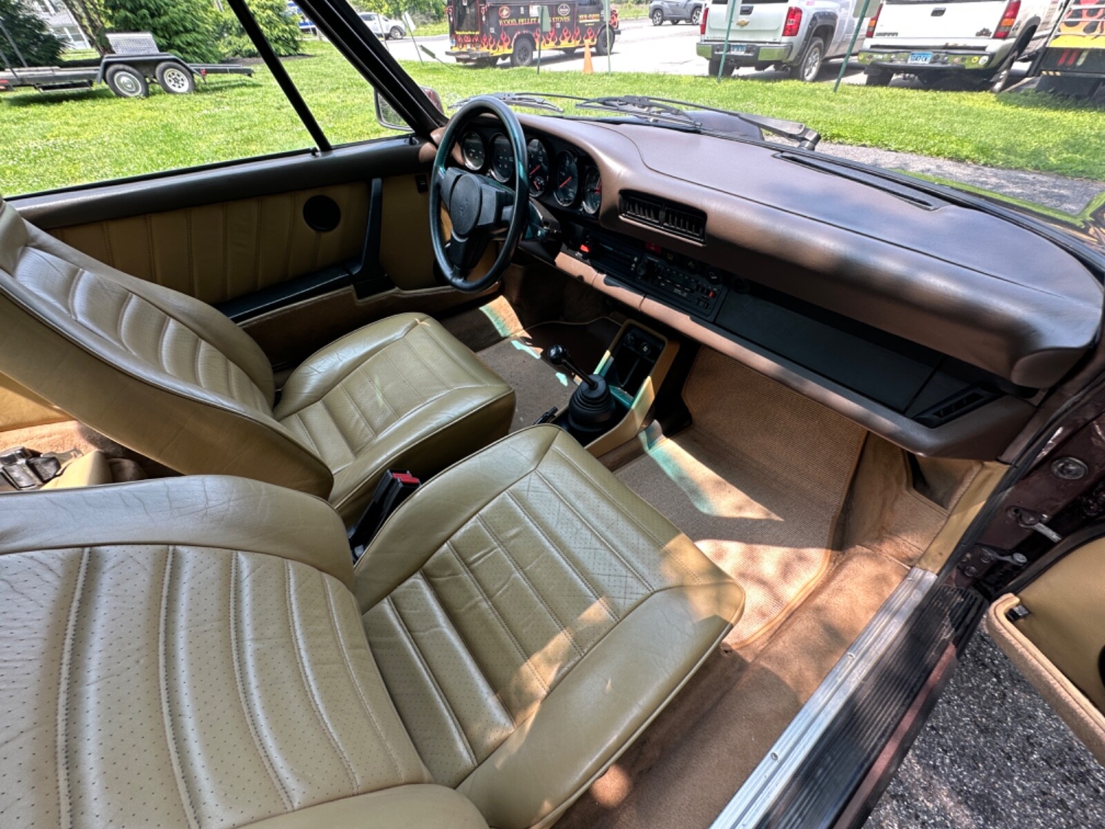 Porsche-930-1982-Coupe-20