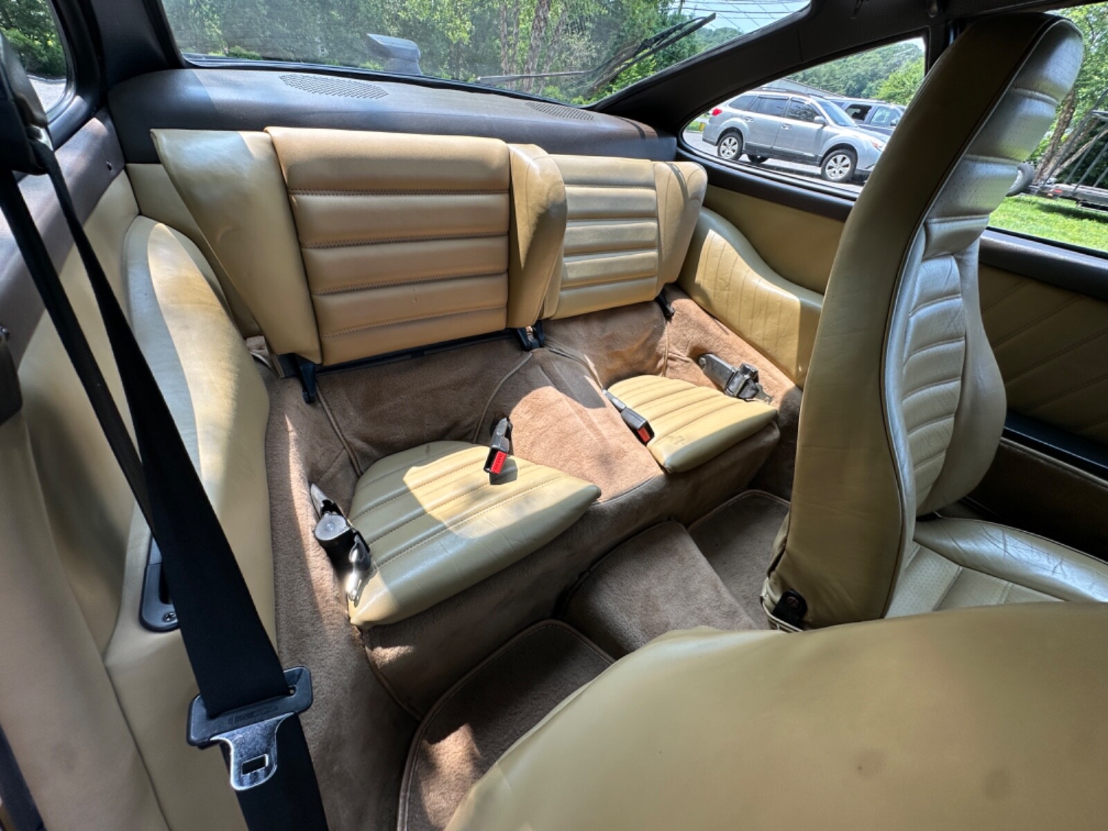 Porsche-930-1982-Coupe-21