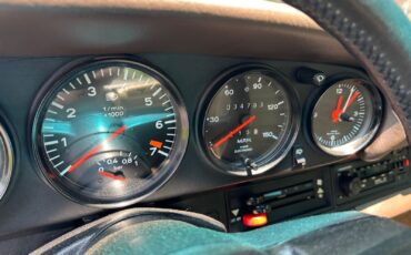 Porsche-930-1982-Coupe-29