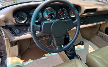 Porsche-930-1982-Coupe-30