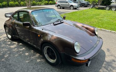 Porsche-930-1982-Coupe-9