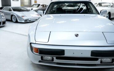 Porsche-944-1983-Coupe-14