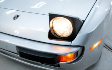 Porsche-944-1983-Coupe-20