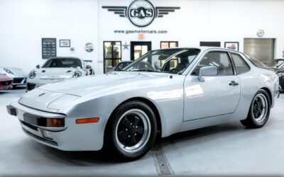 Porsche 944 1983 Coupe