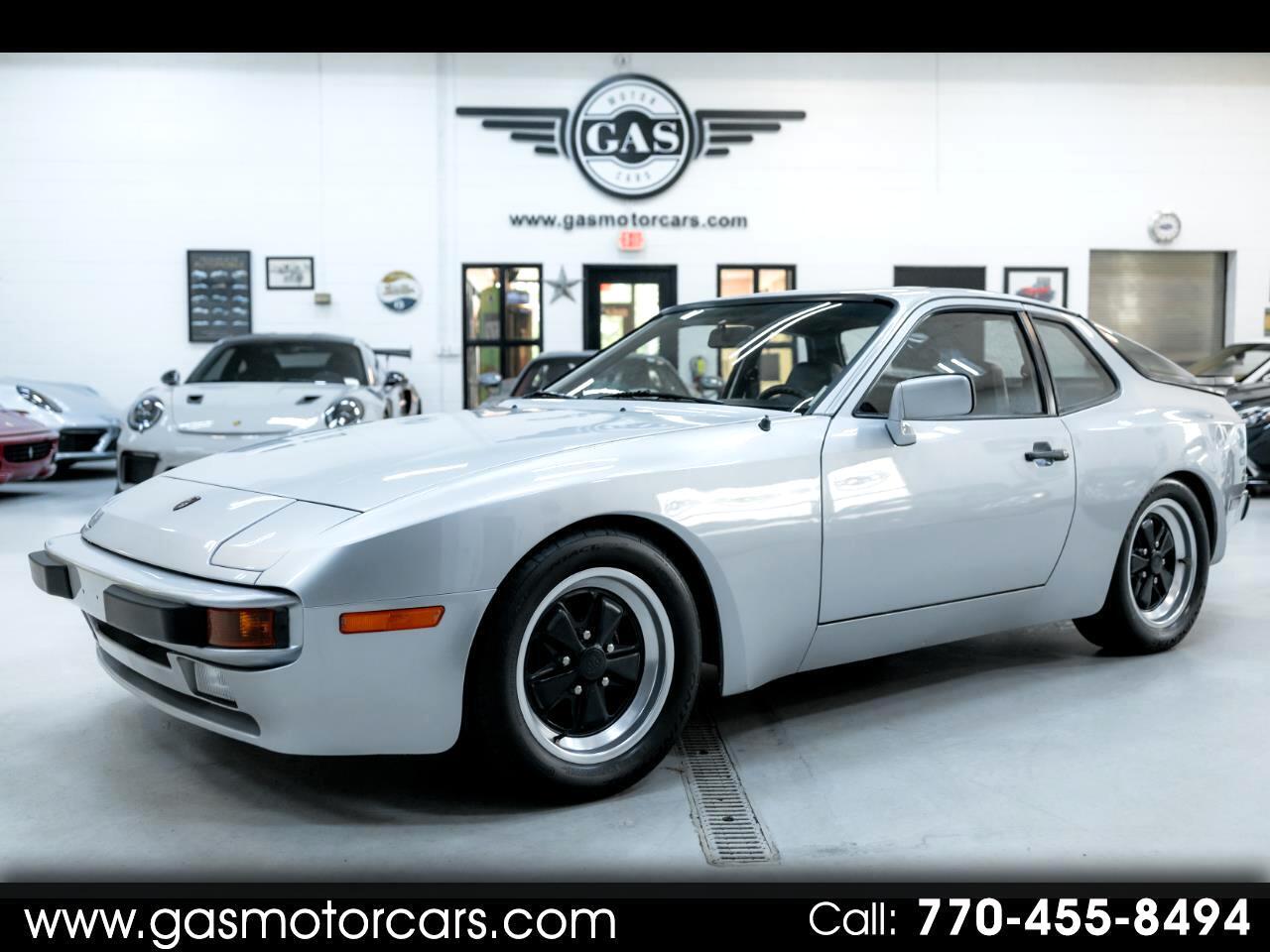 Porsche 944 1983 Coupe