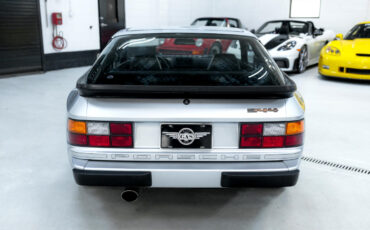 Porsche-944-1983-Coupe-6