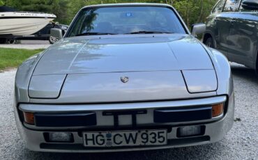 Porsche-944-1984-silver-1