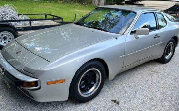 Porsche-944-1984-silver