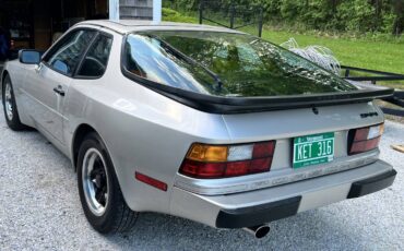 Porsche-944-1984-silver-5