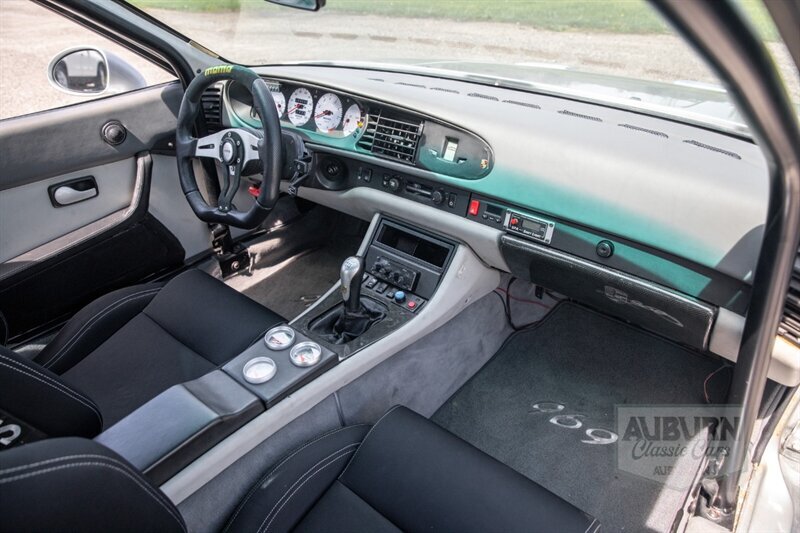 Porsche-944-1985-25