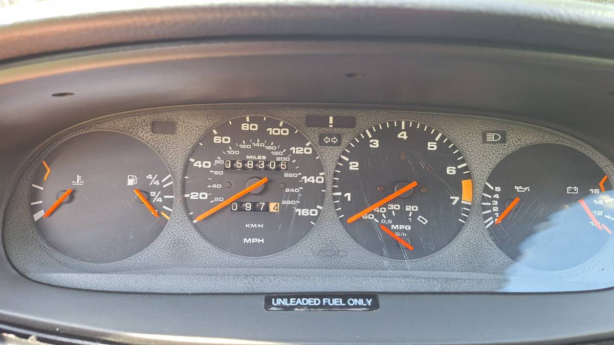 Porsche-944-1986-red-13