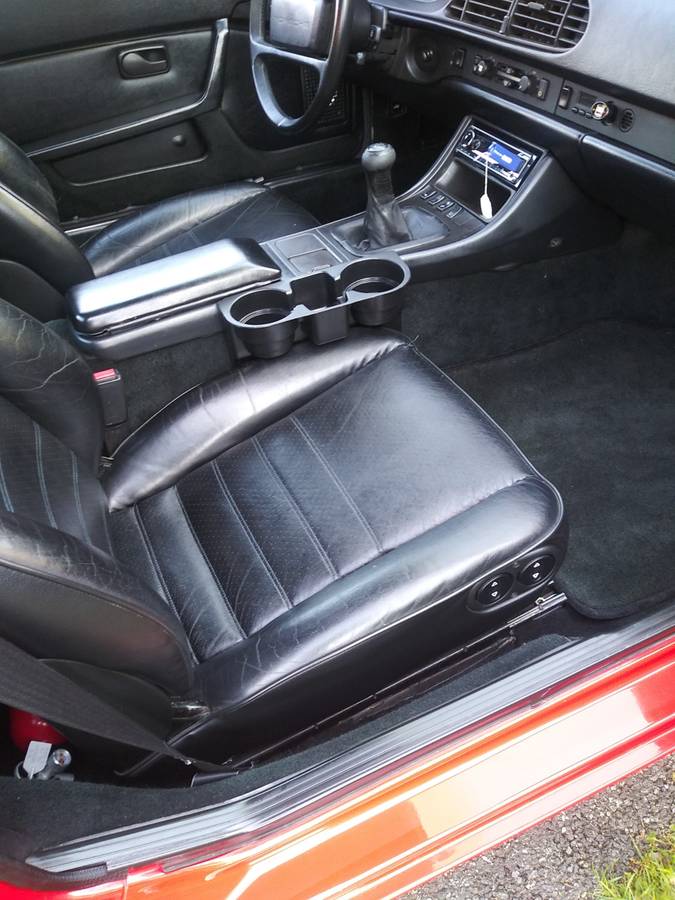 Porsche-944-1986-red-19