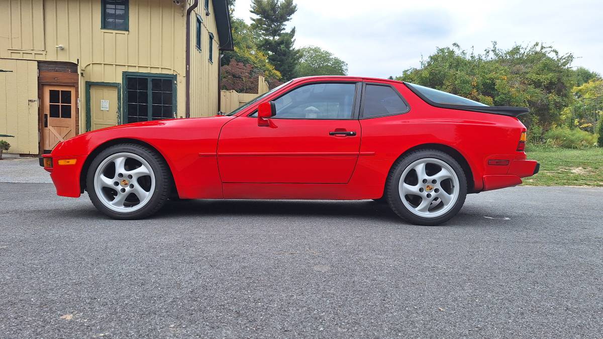 Porsche-944-1986-red-4