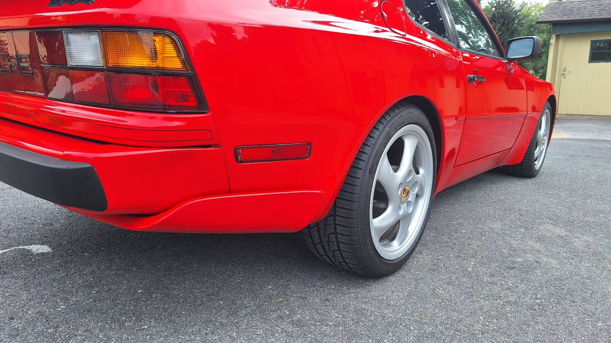 Porsche-944-1986-red-7