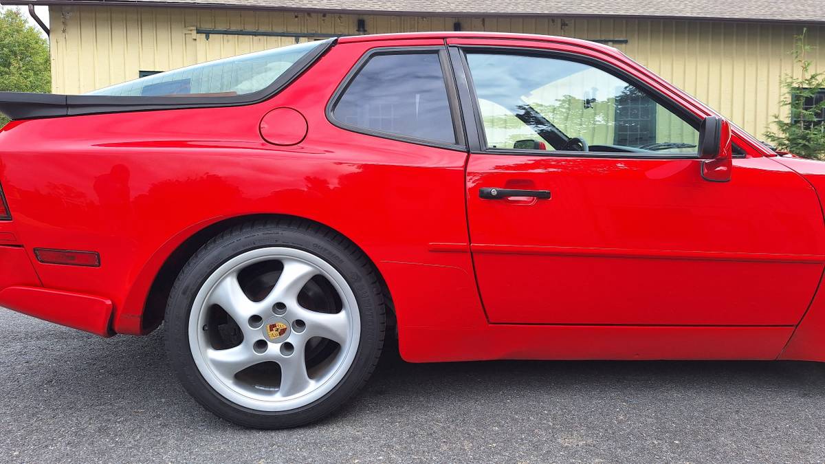Porsche-944-1986-red-8