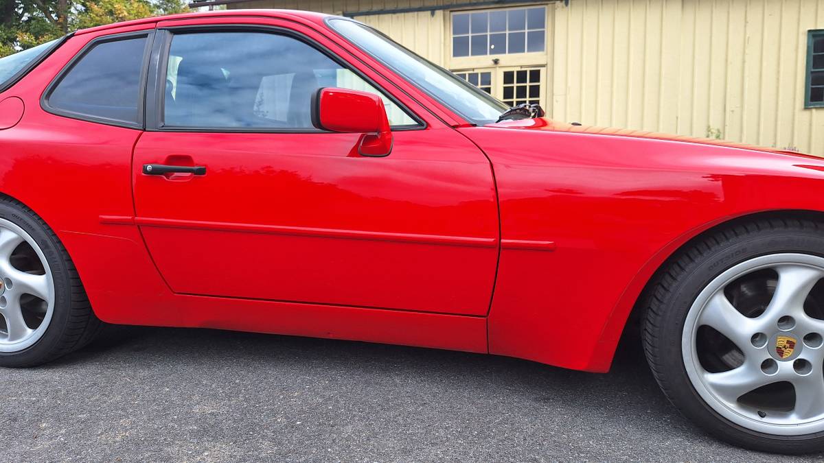 Porsche-944-1986-red-9