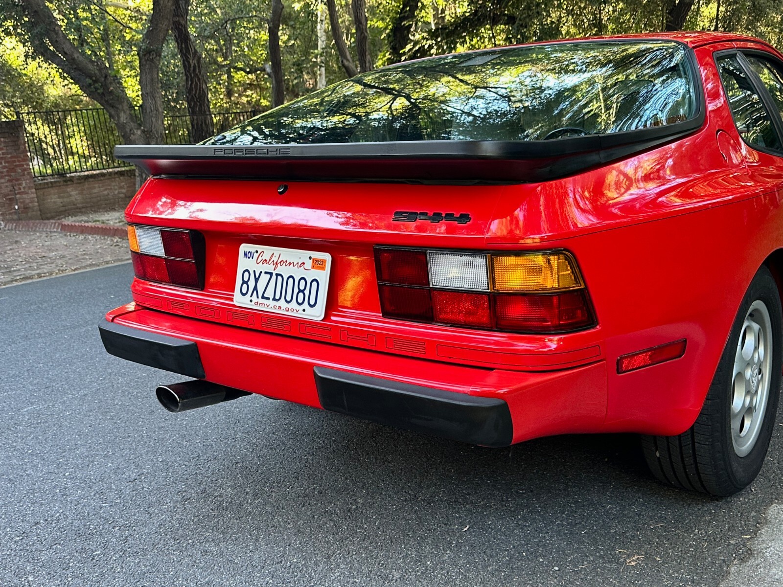 Porsche-944-1987-Coupe-16