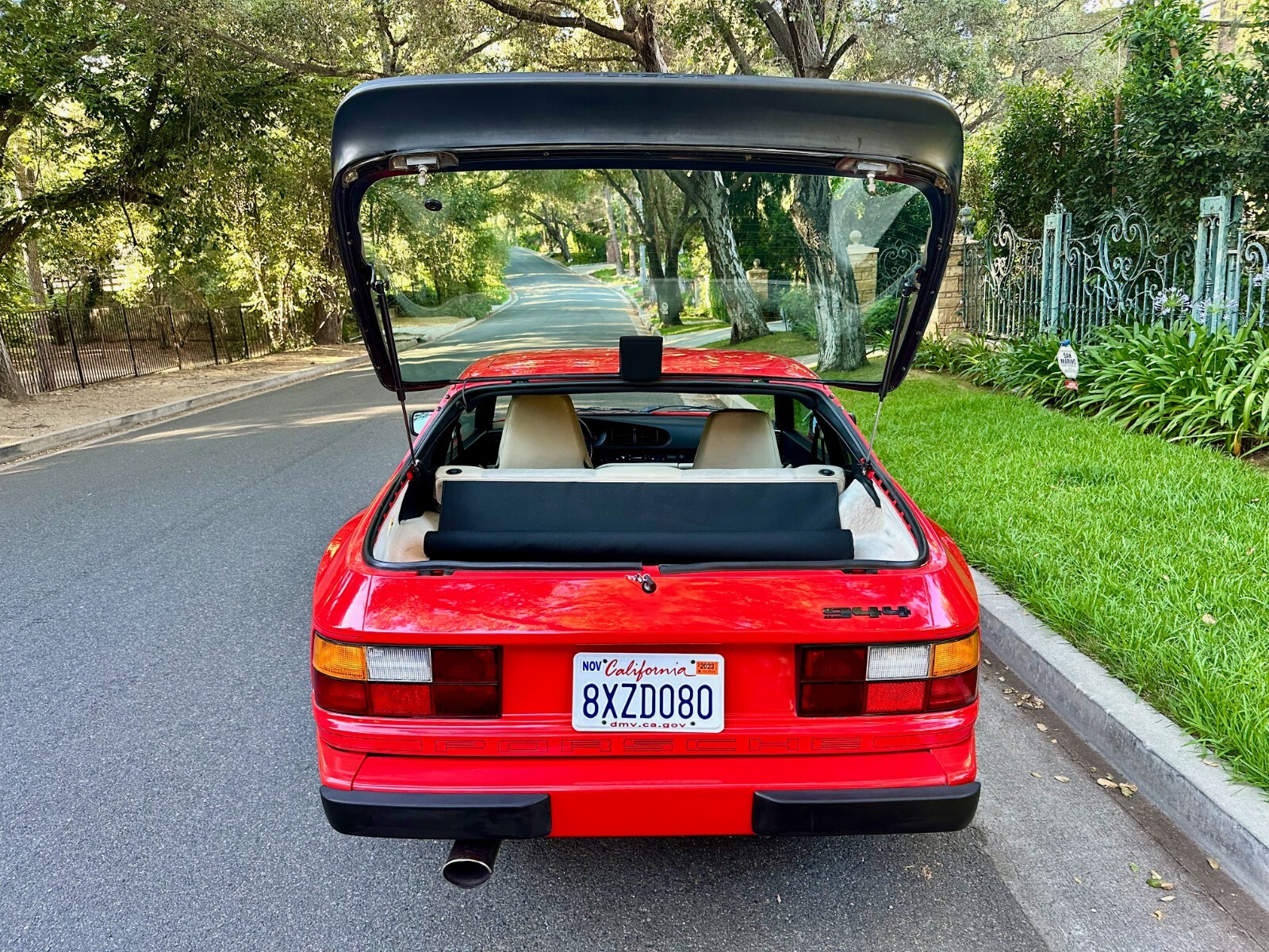 Porsche-944-1987-Coupe-22