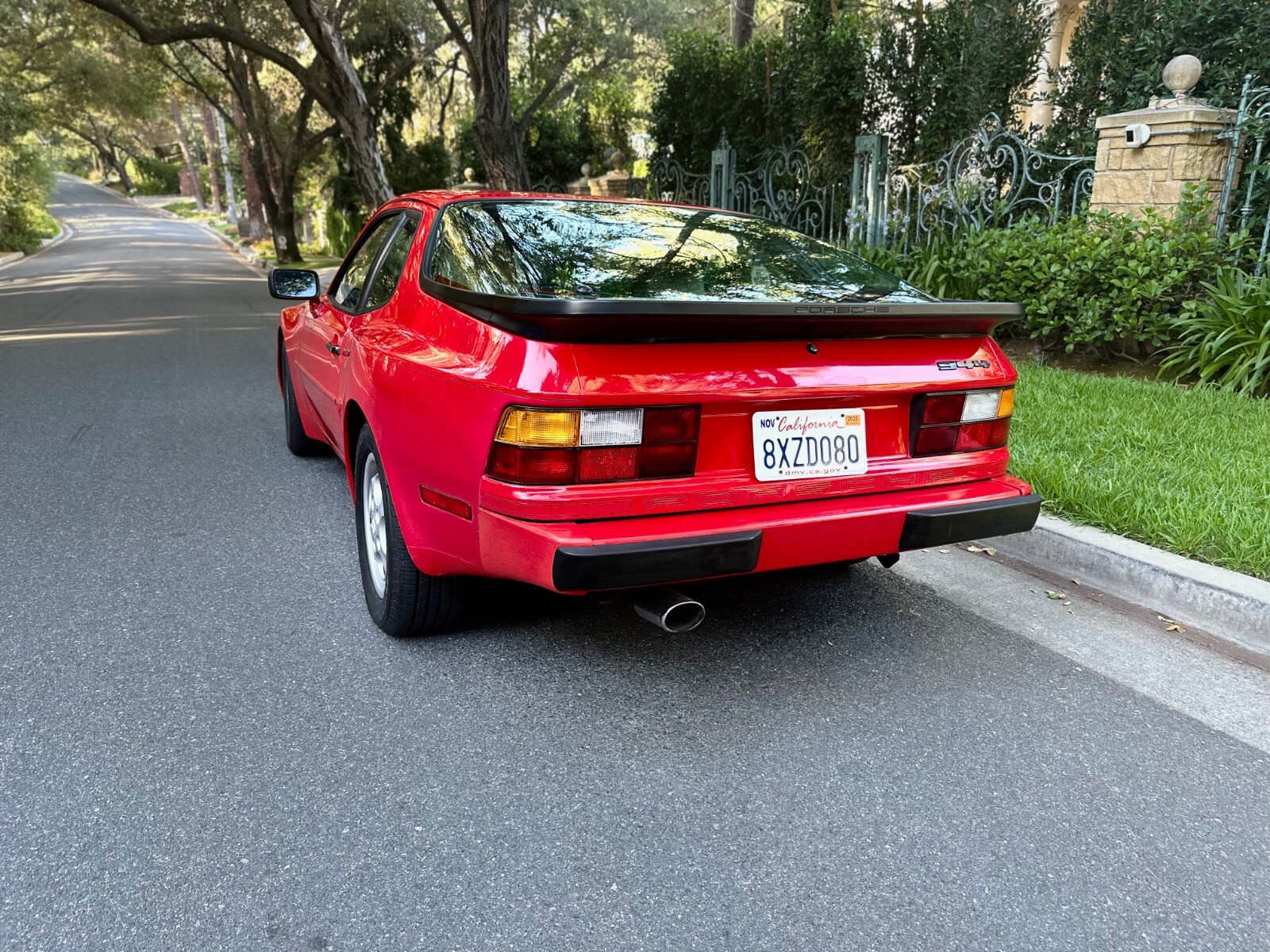 Porsche-944-1987-Coupe-3