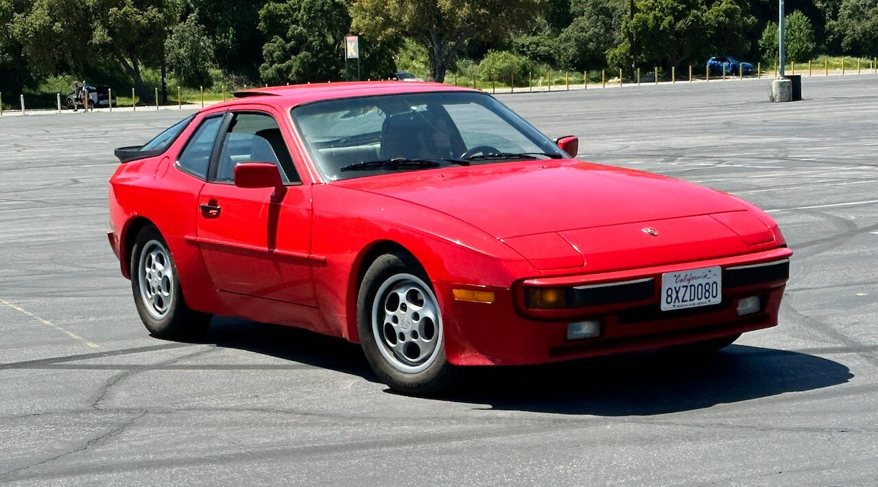 Porsche-944-1987-Coupe-39