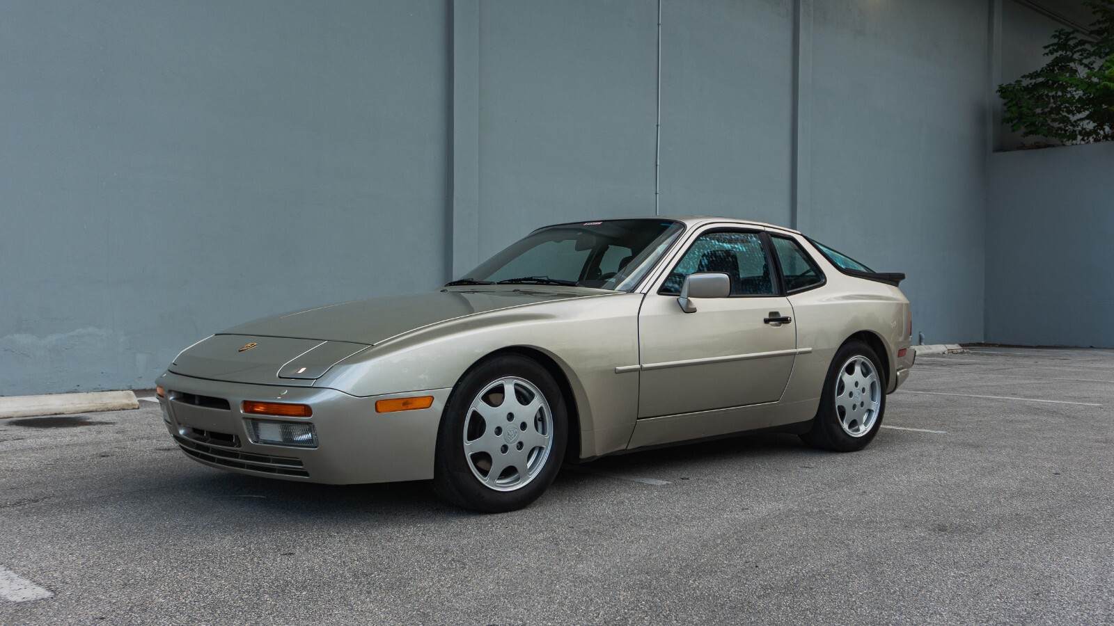 Porsche-944-1989-Coupe-15