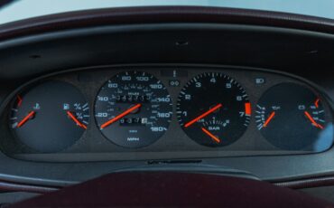 Porsche-944-1989-Coupe-25