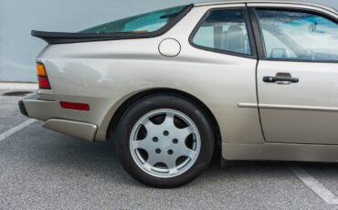 Porsche-944-1989-Coupe-3
