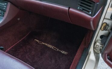 Porsche-944-1989-Coupe-30
