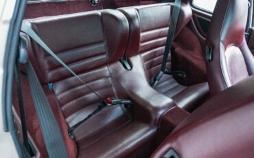 Porsche-944-1989-Coupe-31
