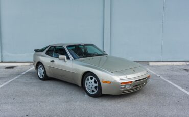 Porsche-944-1989-Coupe