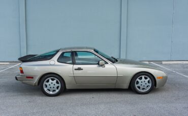 Porsche-944-1989-Coupe-4